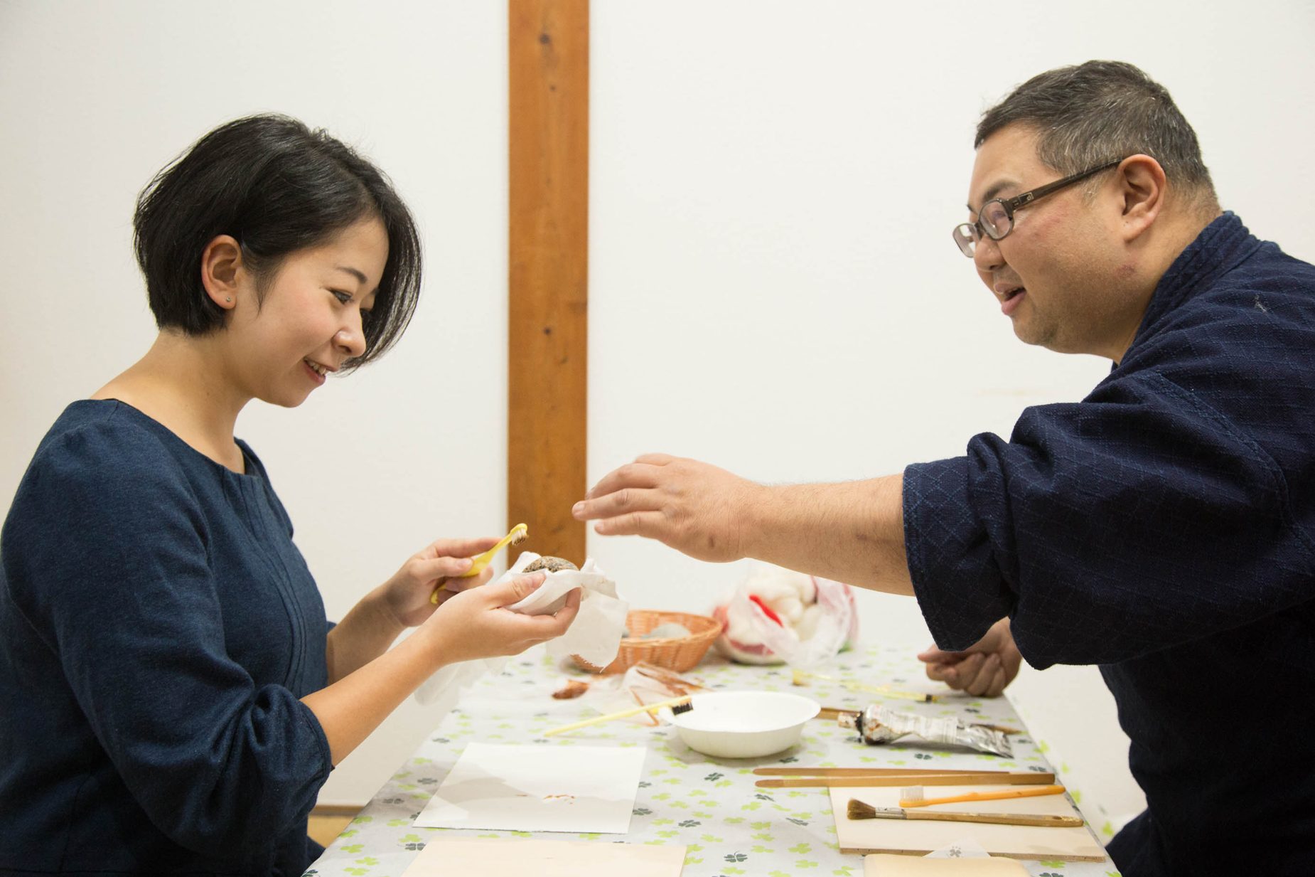 今回教えて下さった箔押師の藤澤典史さん。